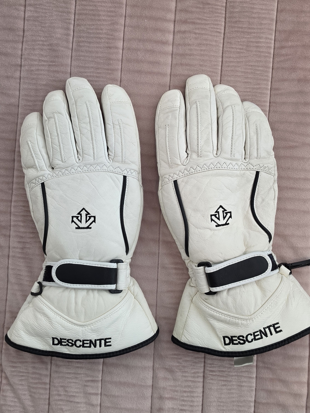 Descente Premium White Leather Ski Gloves - Men's US Size L - (MSRP $530)